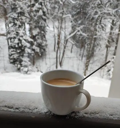 Sajmon So Saunou Маков